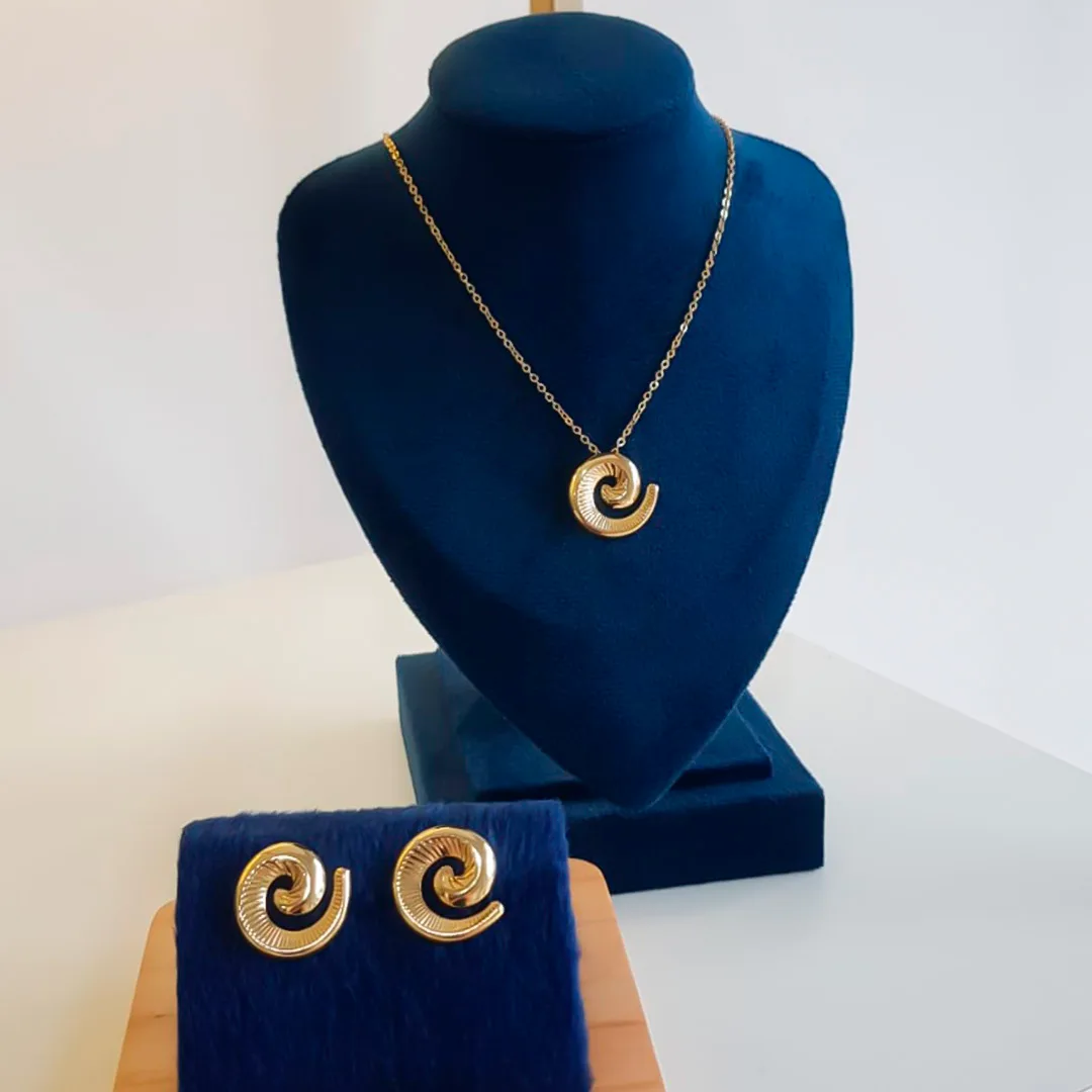 Conjunto Colar e Brincos Espiral Dourado