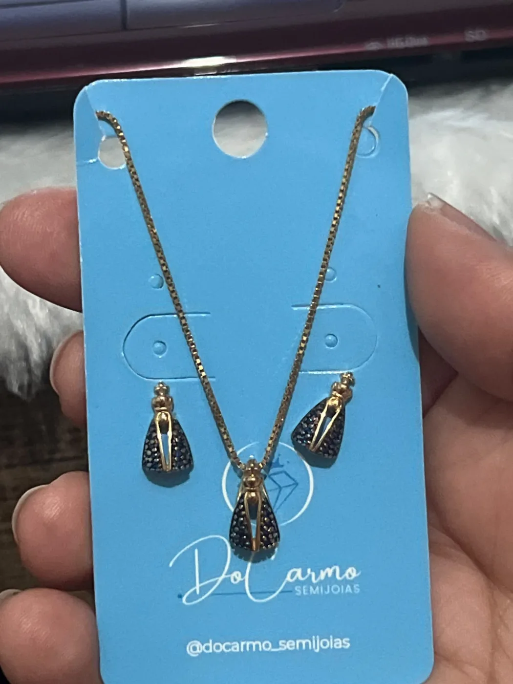 conjunto de colar e brincos Nossa Senhora/crav. azul