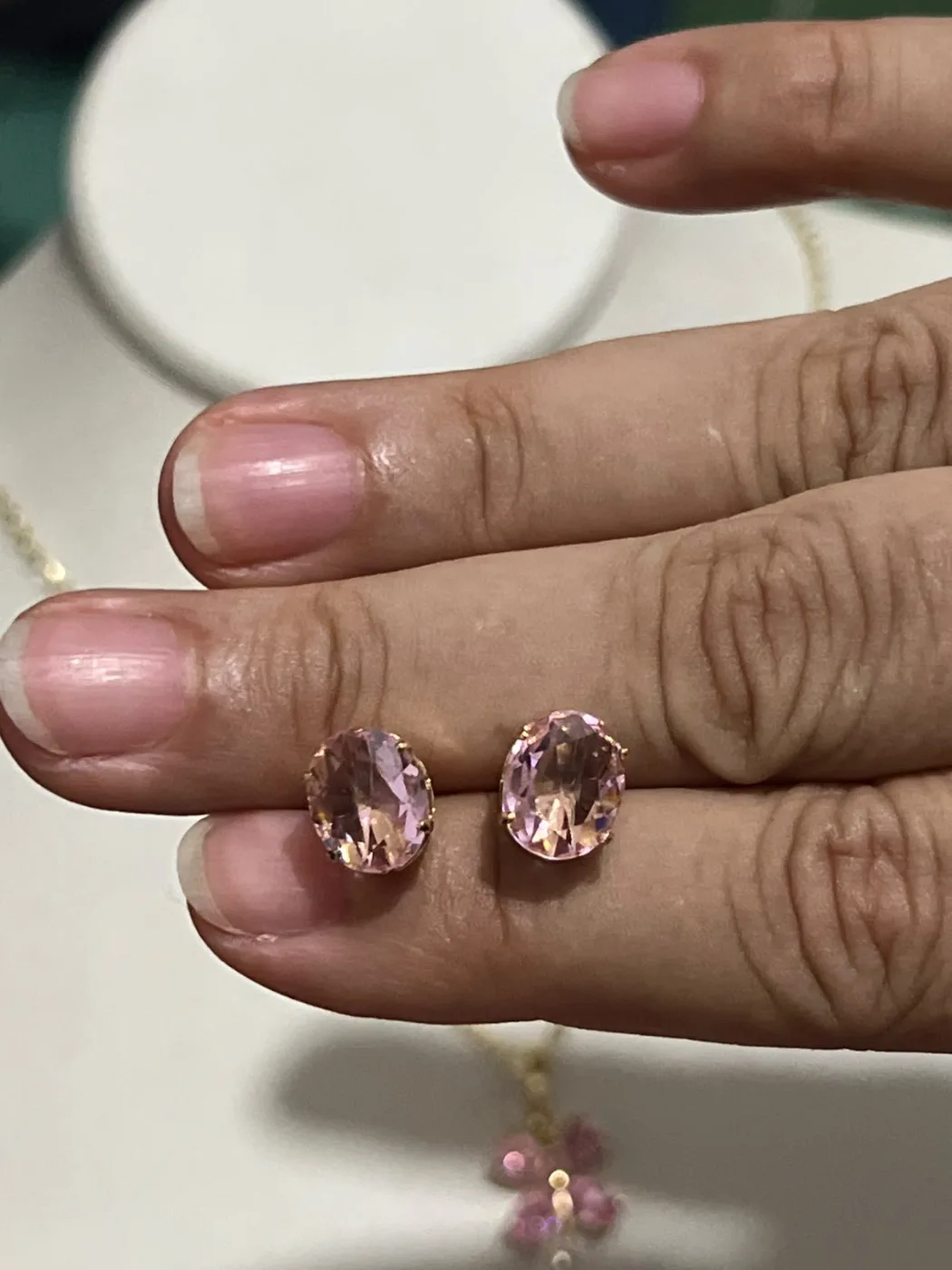 brincos de pedra oval rosa