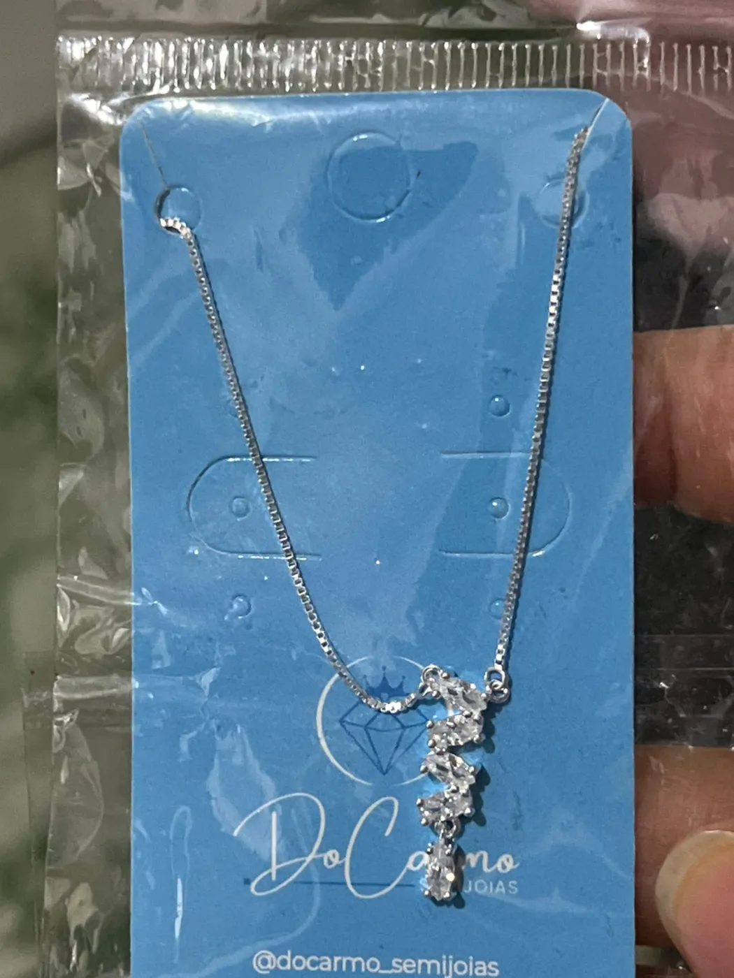 colar com pingente de pedras/prata