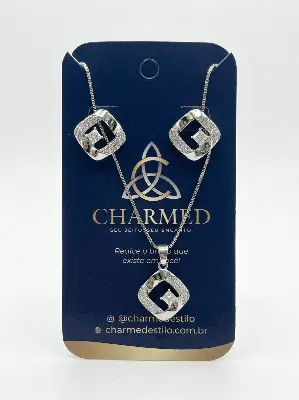 Conjunto de colar e brincos com zircônia quadrada e detalhes brilhantes