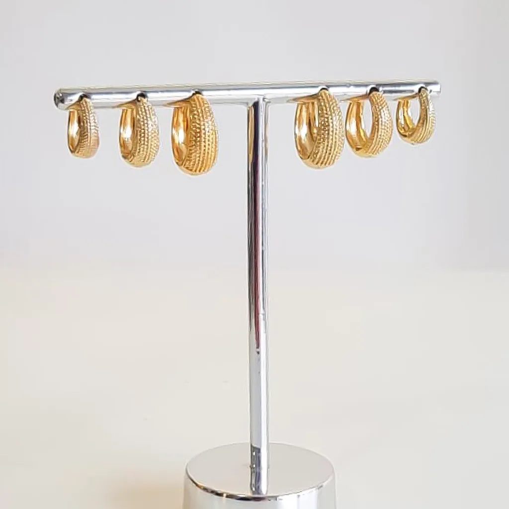 TRIO DE BRINCOS REDONDO TRABALHADO BANHADO OURO 18K