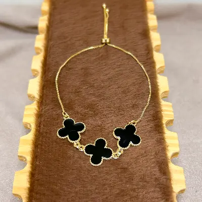 PULSEIRA 3 TREVOS PRETO - BANHO OURO 18K