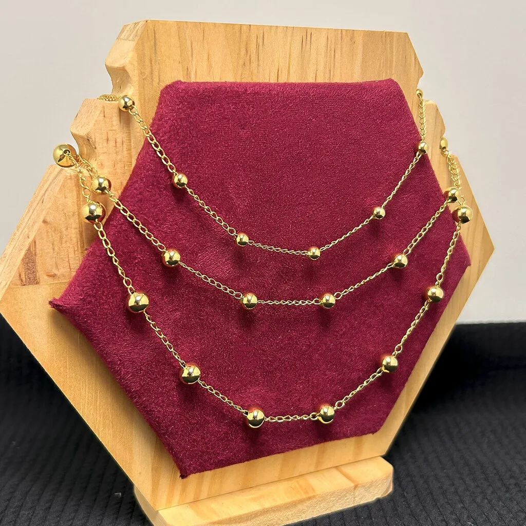 COLAR TRIPLO DE ESFERAS BANHADO A OURO 18K