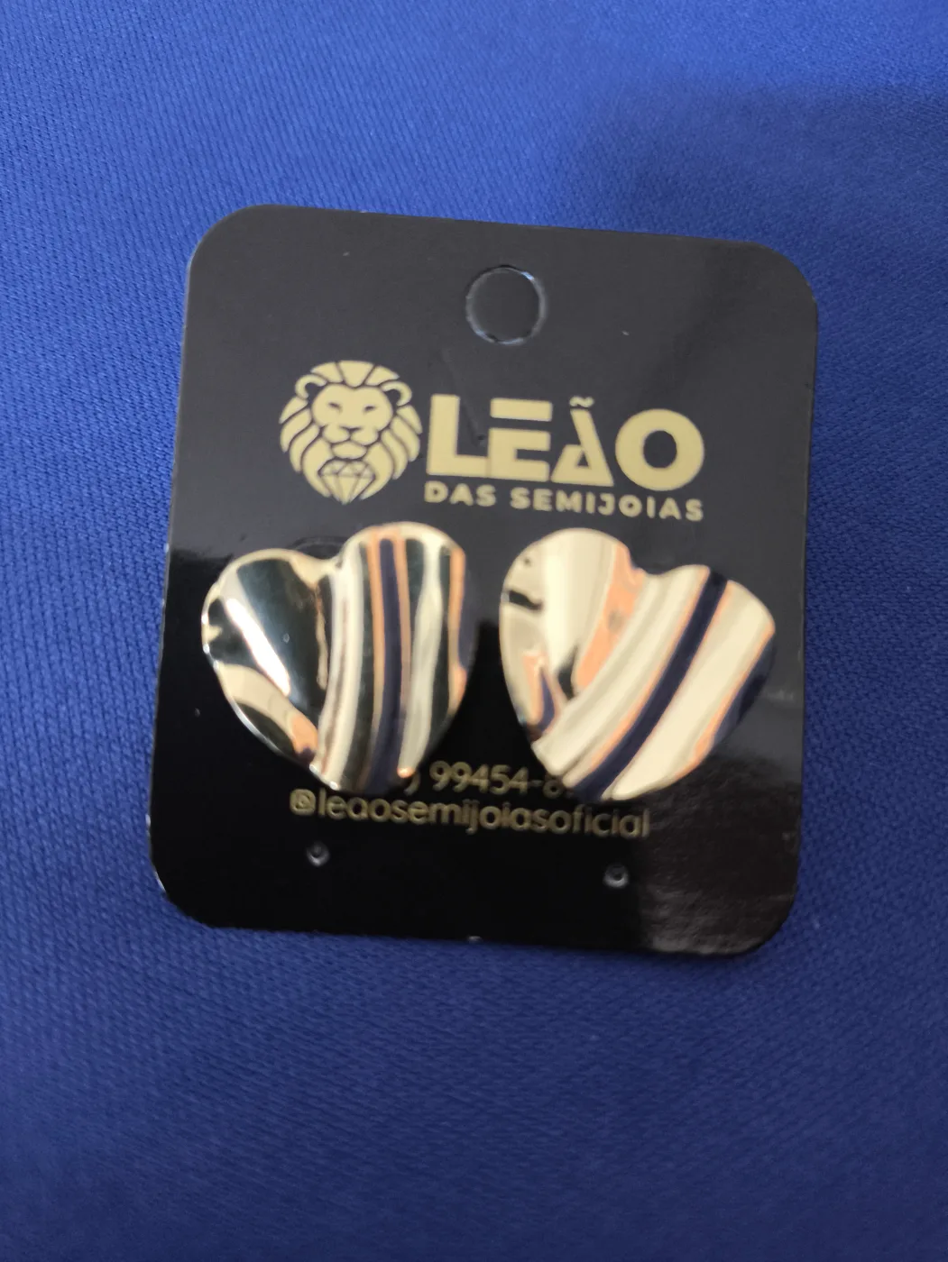 751032 Brinco coração listrado
