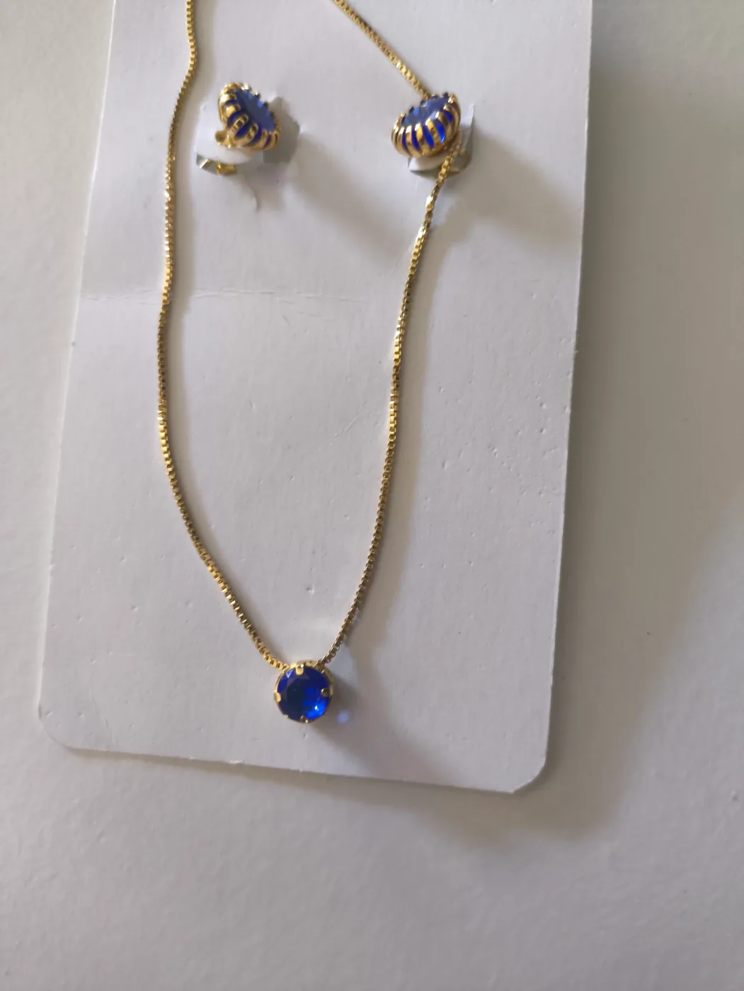 conjunto colar e brinco com pedra azul redonda