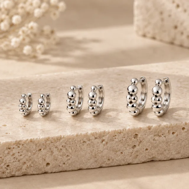 Trio Brincos com Detalhes Bolinhas