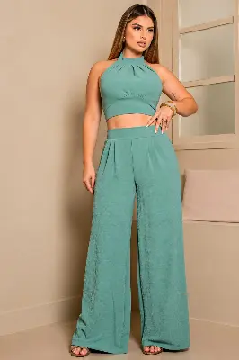Conjunto Feminino Pantalona com Cropped Gola Alta Verde