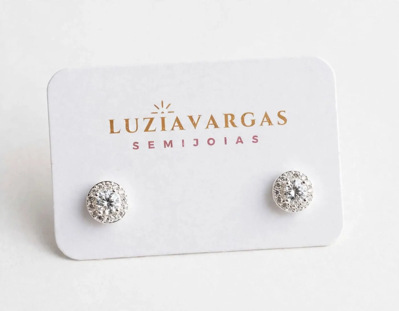 Brinco Ponto de Luz Redondo Prata e Zirconia — foto 1 de 2
