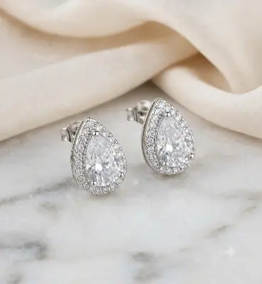 Brinco Gota Banho Prata e Zirconia — foto 1 de 3
