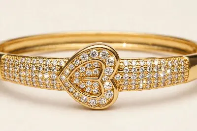 Bracelete Detalhe Coração e Pedras