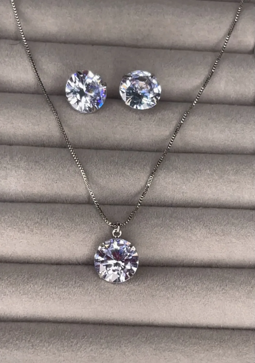 Conjunto em Zircônia 10mm Redonda Prata