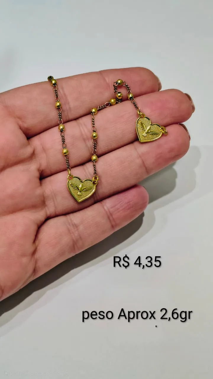 Colar com pulseira com pingentes de coração