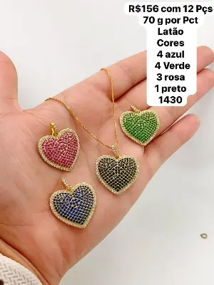 Colar com pingente coração com zircônias coloridas