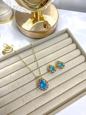 Conjunto gota cravejado Luxo