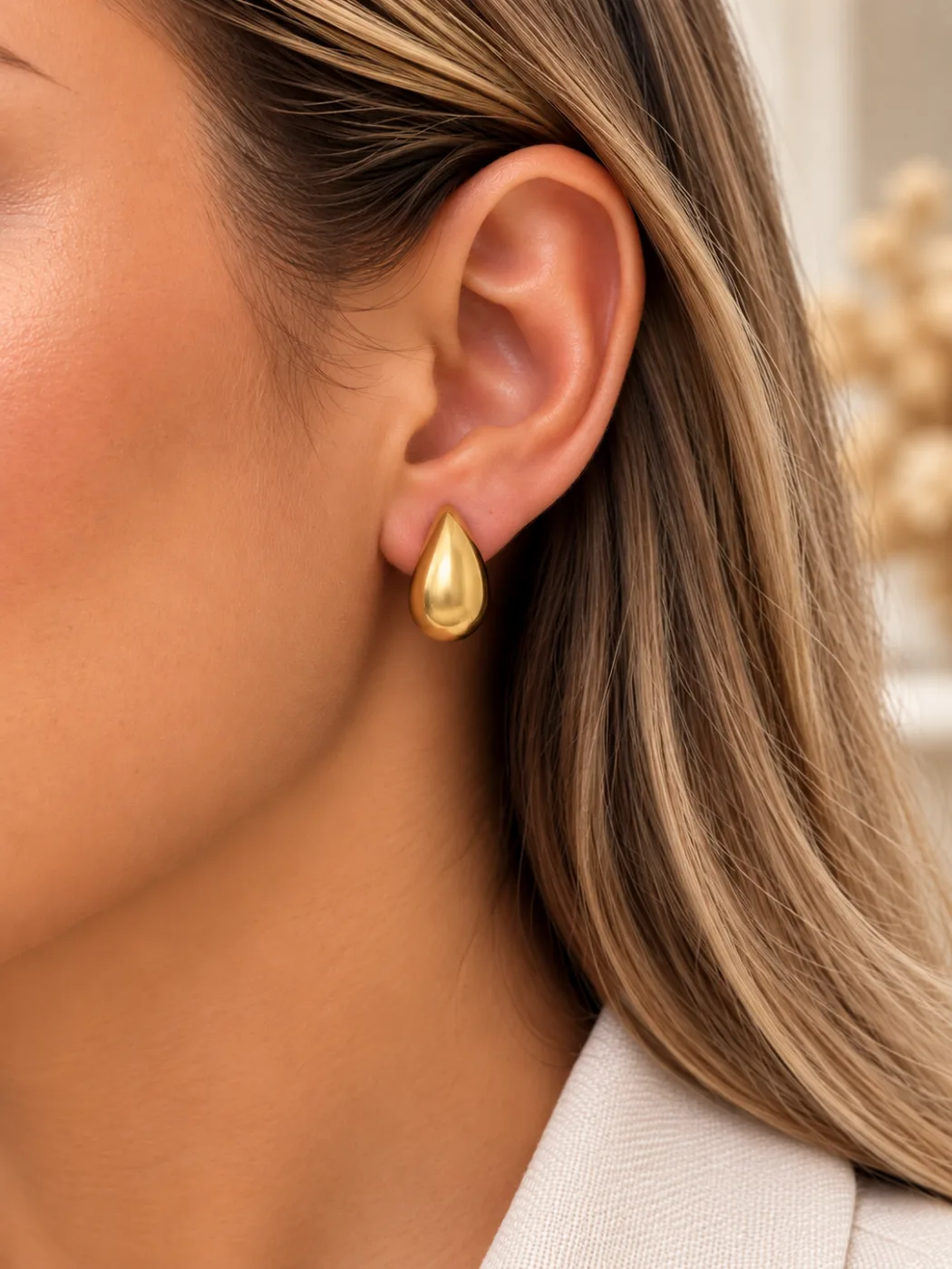 Brinco Gota Liso Dourado
