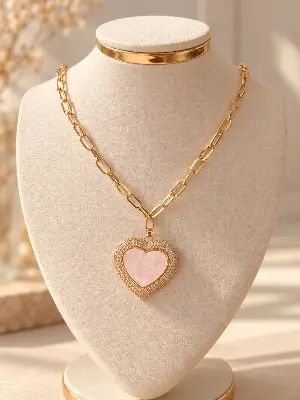 Colar Cartier, Coração Madreperolado.