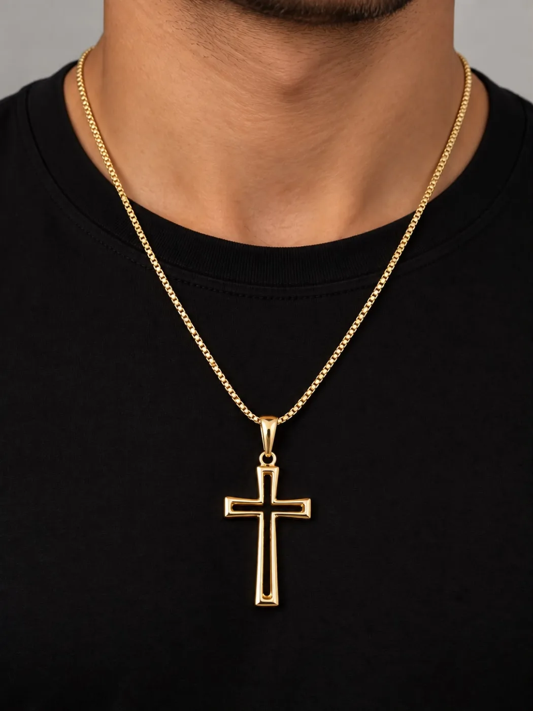 Corrente Masculina Com pingente De Cruz Vazada Banhada Ouro 18k — foto 1 de 2