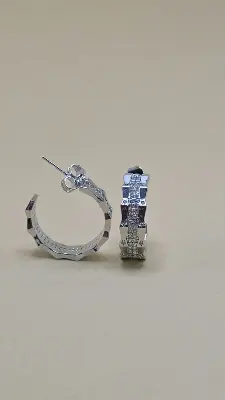 BRINCO ARGOLA CRAVEJADO PRATA